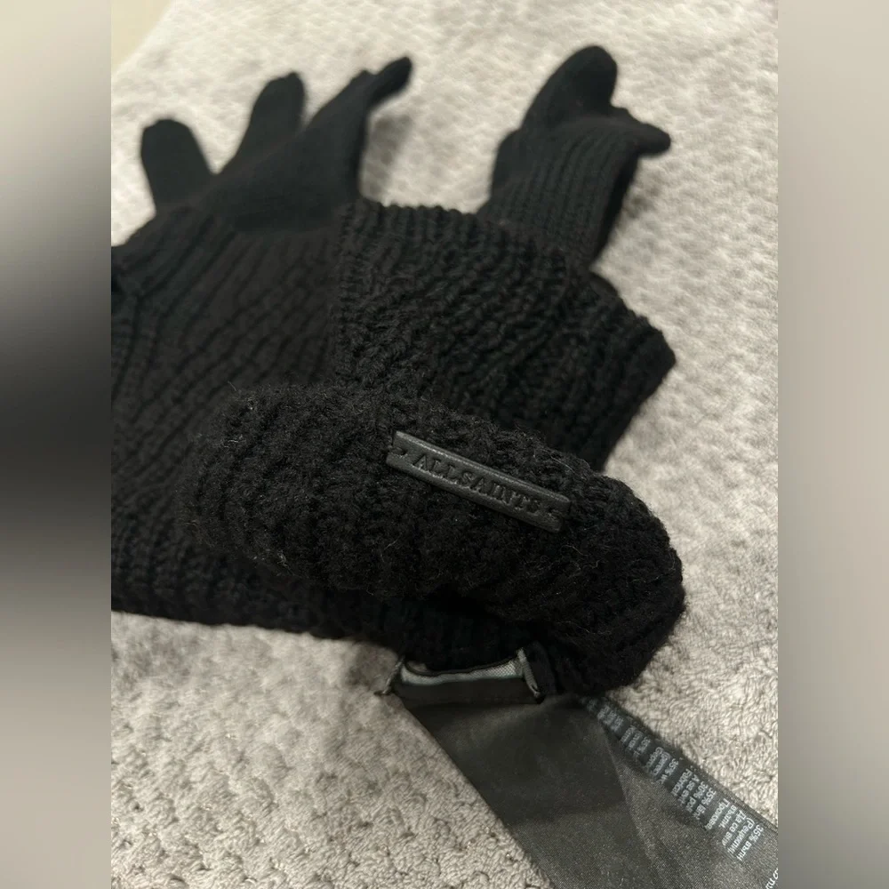 Allsaints Traveling Rib Foldover Gloves black  $59 new